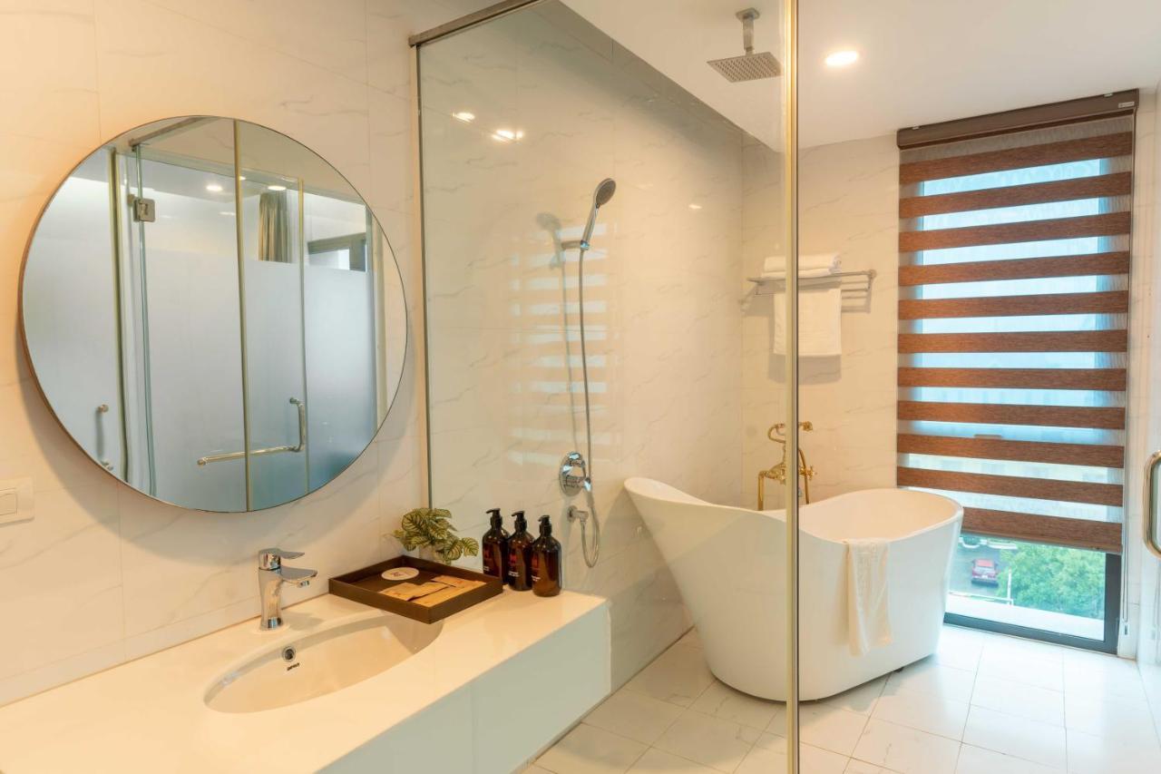 Mt Collection Hotel نينه بينه المظهر الخارجي الصورة